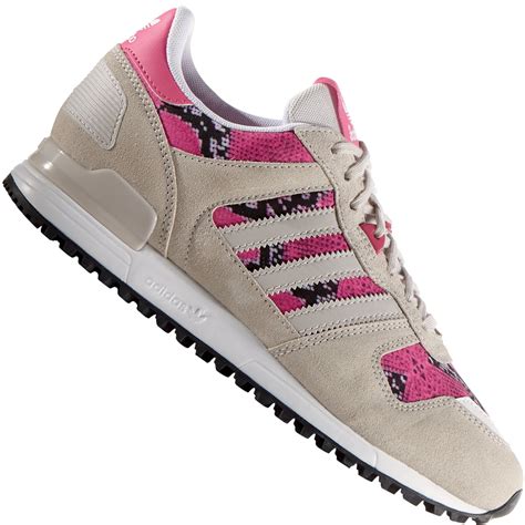 adidas Originals Women's ZX 700 W Fashion Sneaker